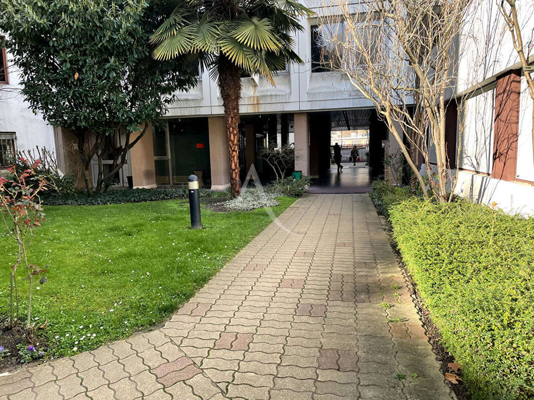 Appartement à PARIS-10E