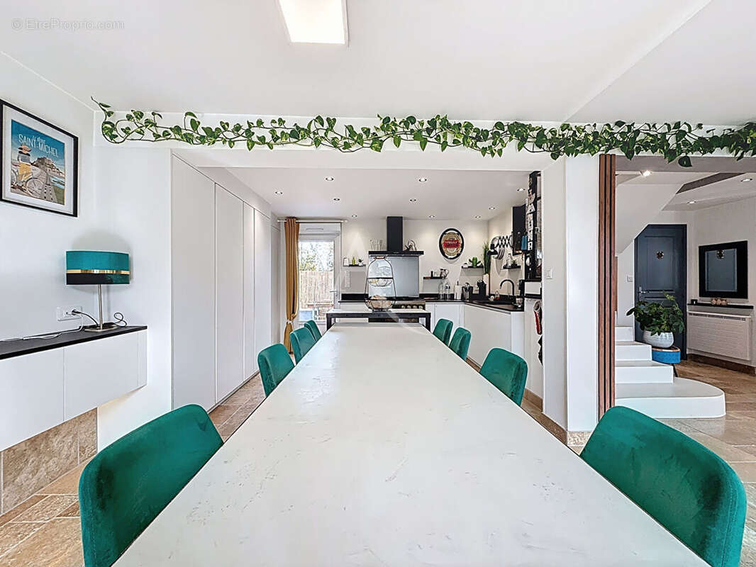 Maison à FENOUILLET