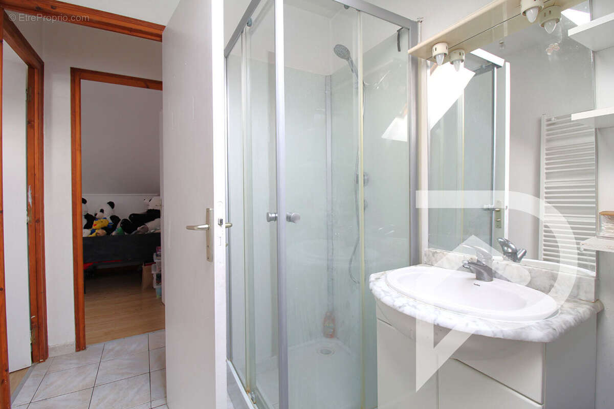 Maison à LONGUEIL-SAINTE-MARIE