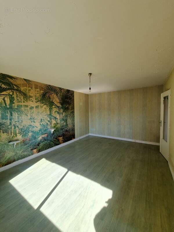 Appartement à PARIS-19E