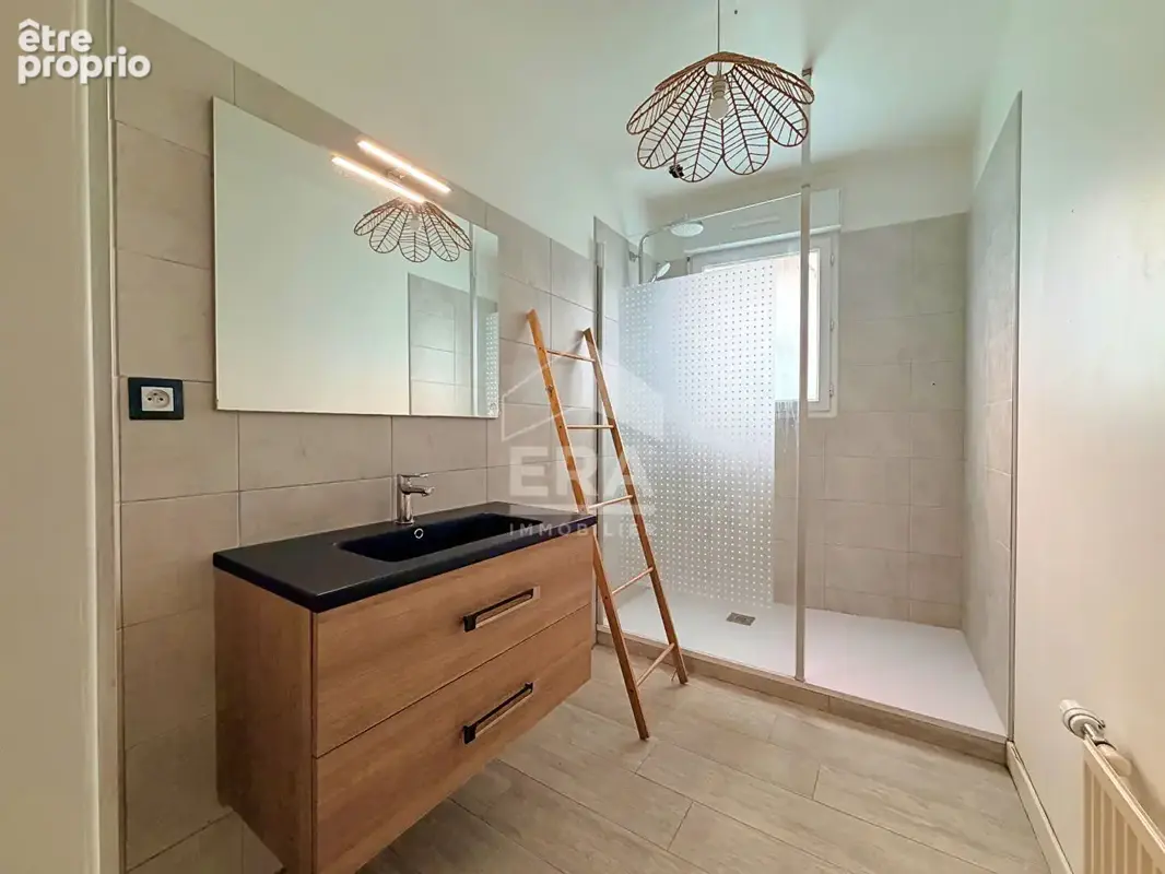 Immeuble 550m² à roullet-saint-estèphe - photo 11