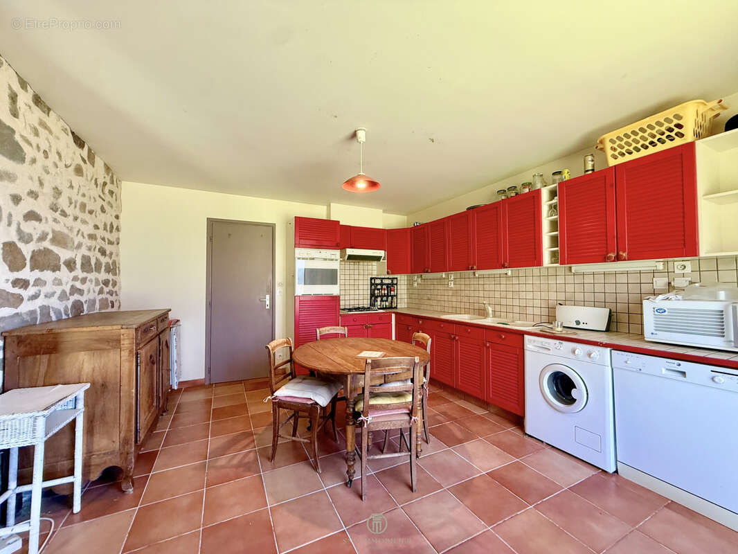 Maison à MONTLUCON