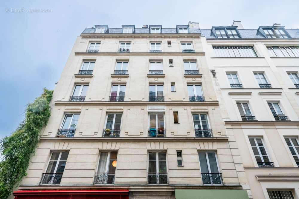 Appartement à PARIS-11E