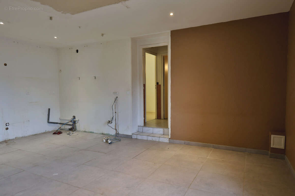 Appartement à SAINT-GEORGES-D'ESPERANCHE