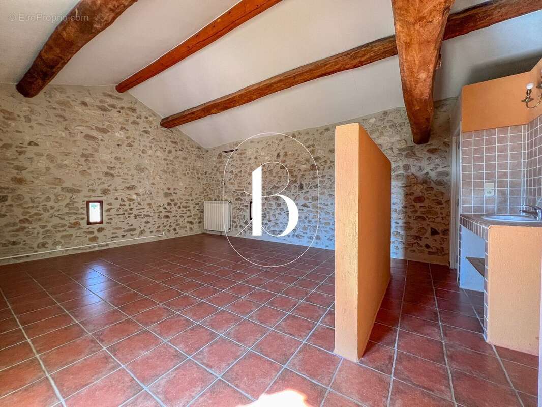 Maison à GOUDARGUES