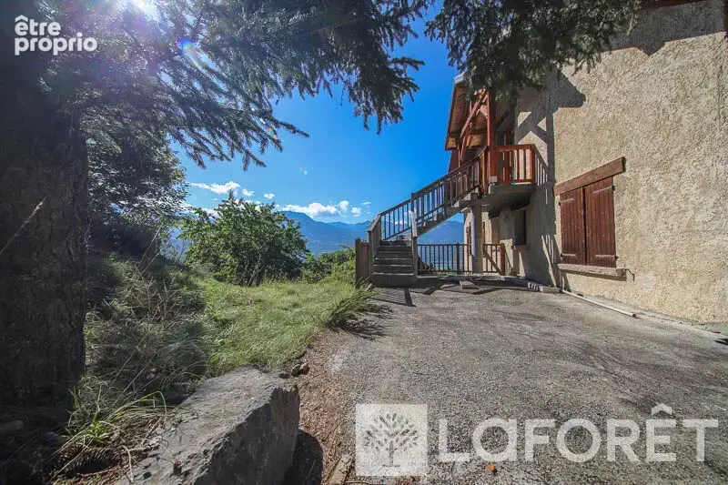 ** maison type 9 - embrun - 9 pièces - photo 16