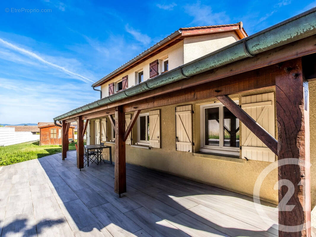Maison à JASSANS-RIOTTIER