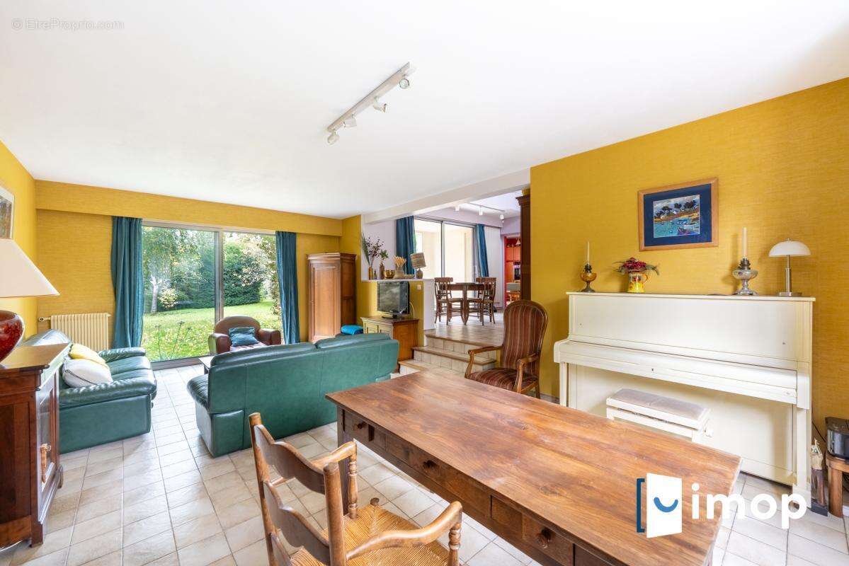 Maison à DEUIL-LA-BARRE