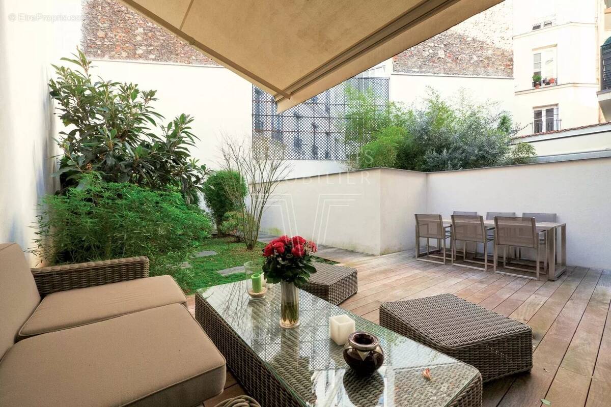 Maison à PARIS-16E