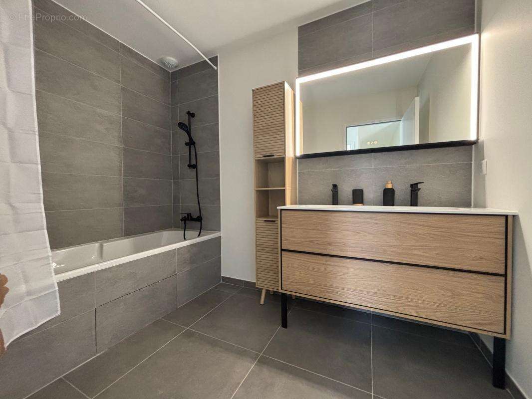 Maison neuve de 125 m2 sur 244 m2 de terrain - photo 5