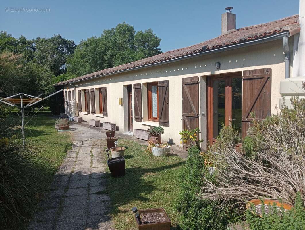 Maison à ARGENTON-CHATEAU