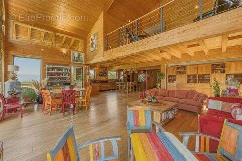 Maison 345 m² à Saint-Cergues  - photo 3