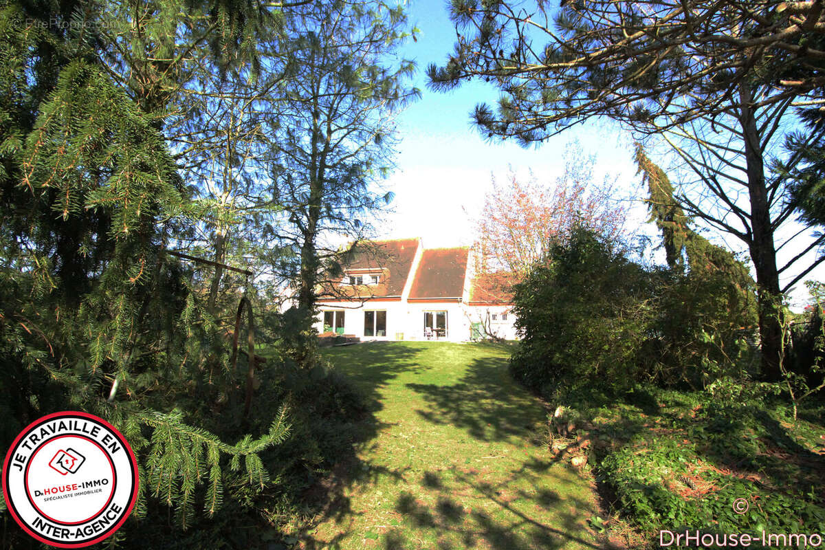 Maison à BEYNES
