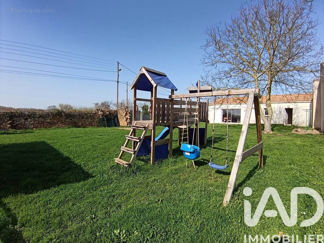 Photo 1 - Maison à THOUARS