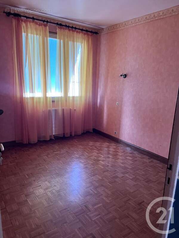 Maison à MUR-DE-BARREZ