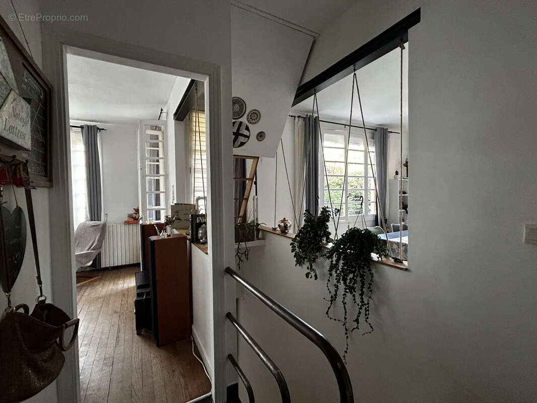 Maison à LABRUGUIERE