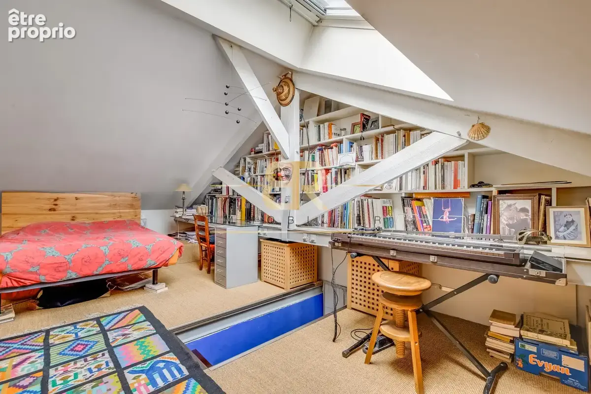 Maison/loft sur trois niveaux (170m2), calme, lumineuse, dans un cadre verdoyant - photo 12
