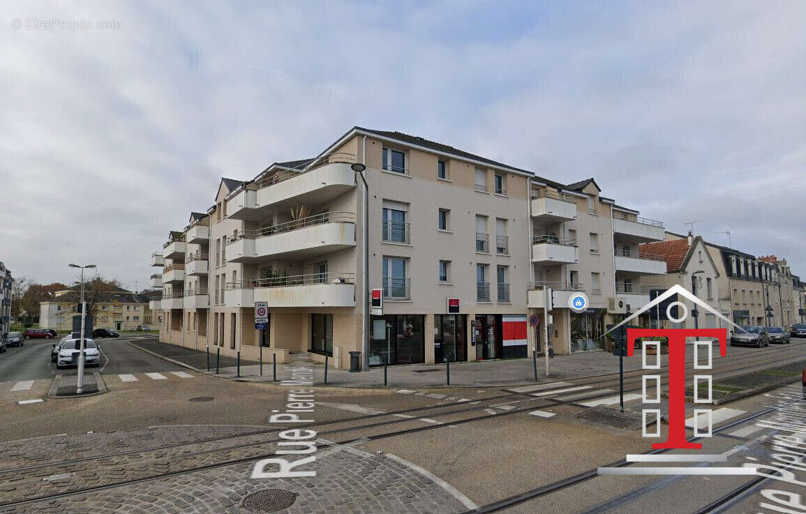 Appartement 44 m² à Avrille  - photo 6