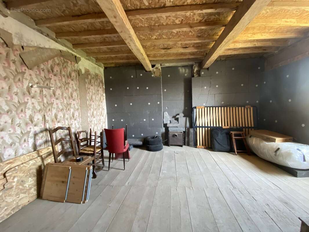 Maison à MANCIOUX