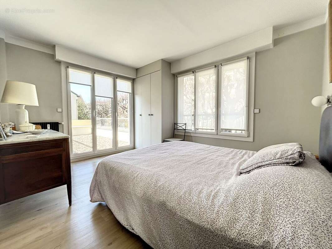 Appartement à SAINT-MAUR-DES-FOSSES