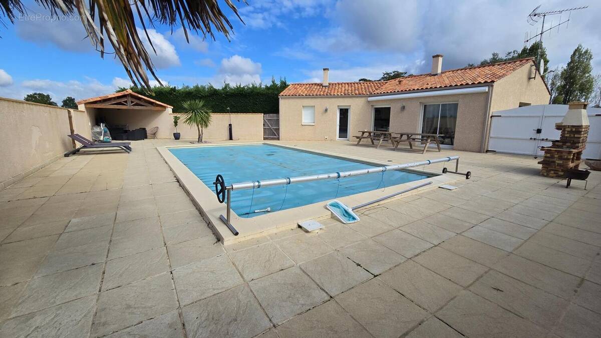 Photo 1 - Maison à BESSAY