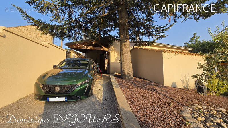 Maison à SAINT-FORTUNAT-SUR-EYRIEUX