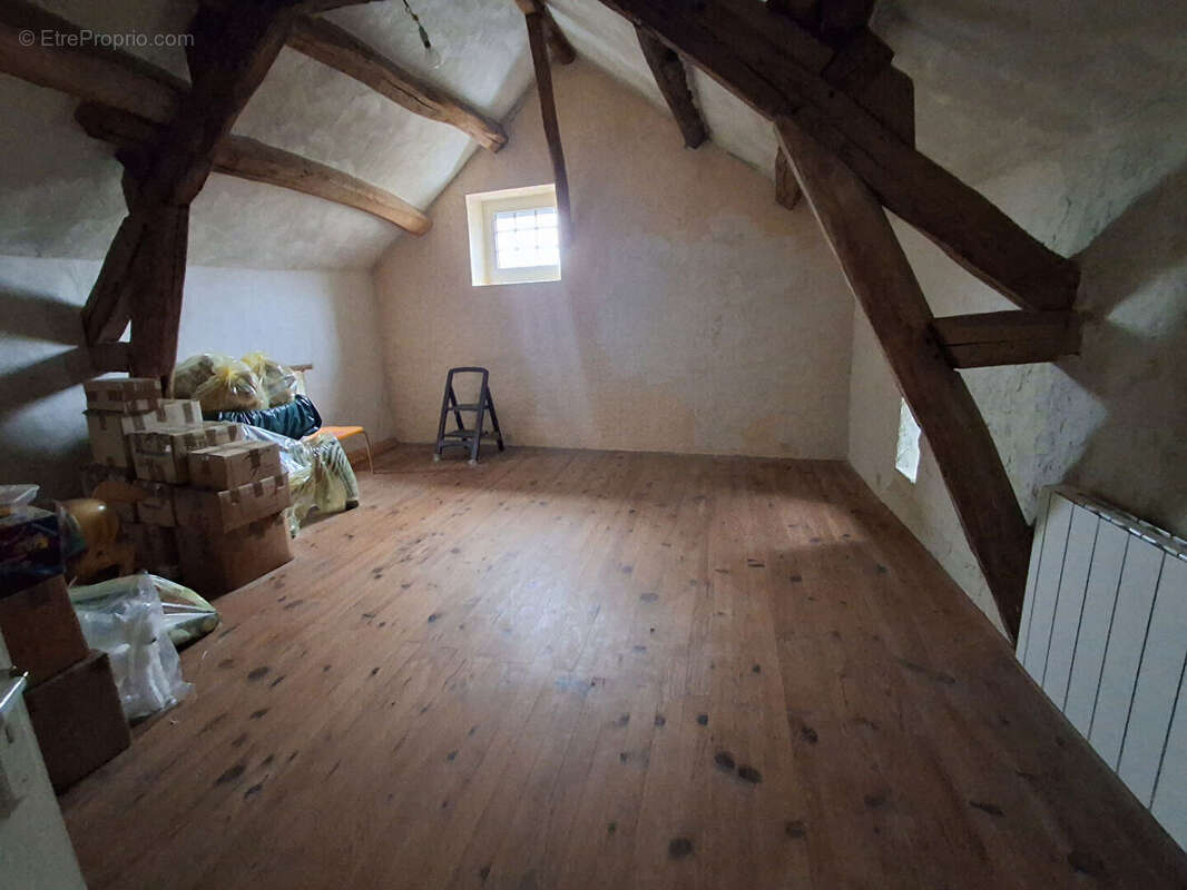 Maison à AUTRUY-SUR-JUINE