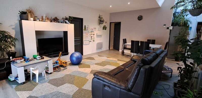 Maison avec garage - photo 3