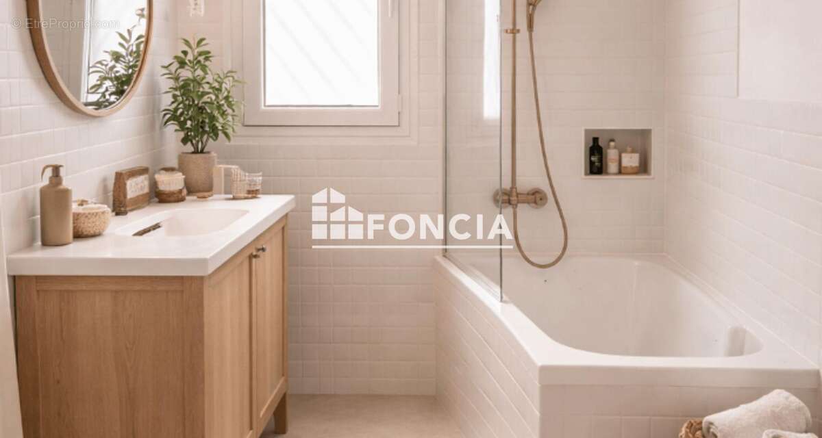 Appartement à SIX-FOURS-LES-PLAGES