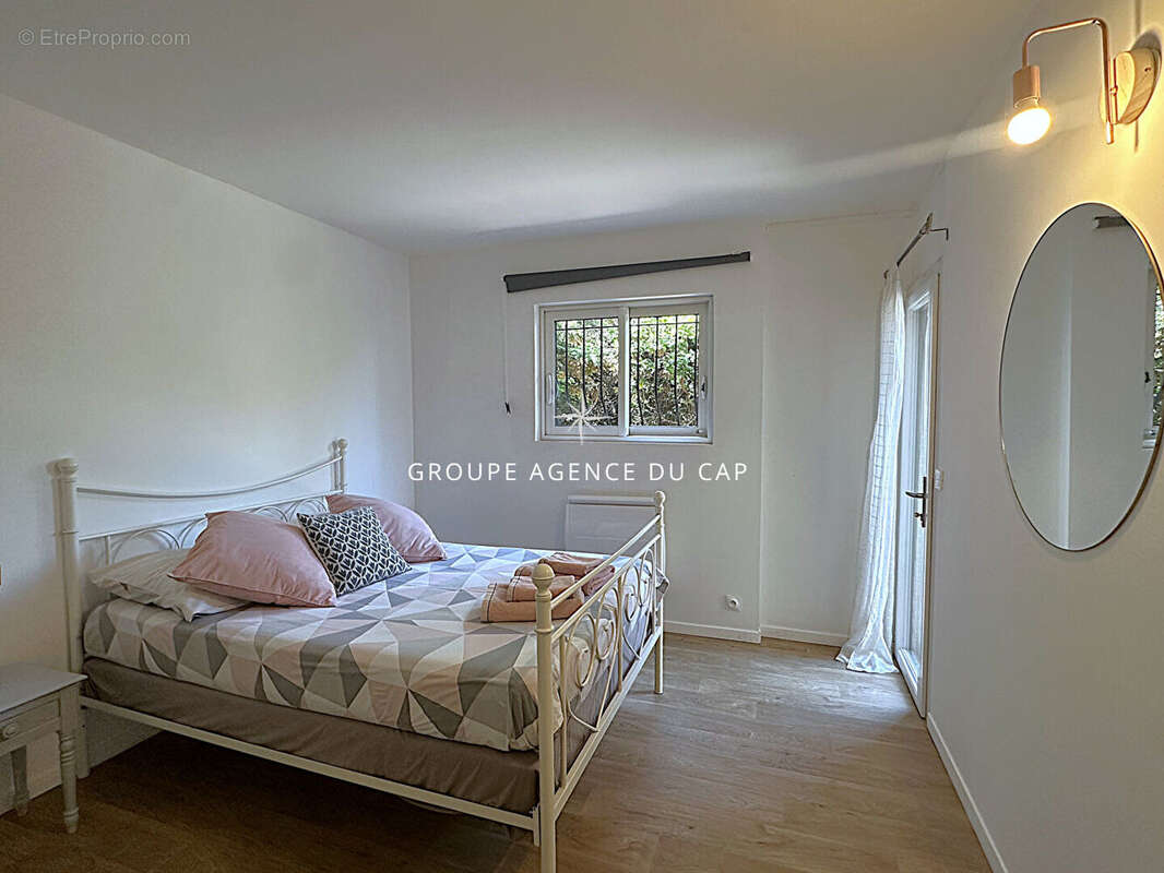 Maison à LES ISSAMBRES