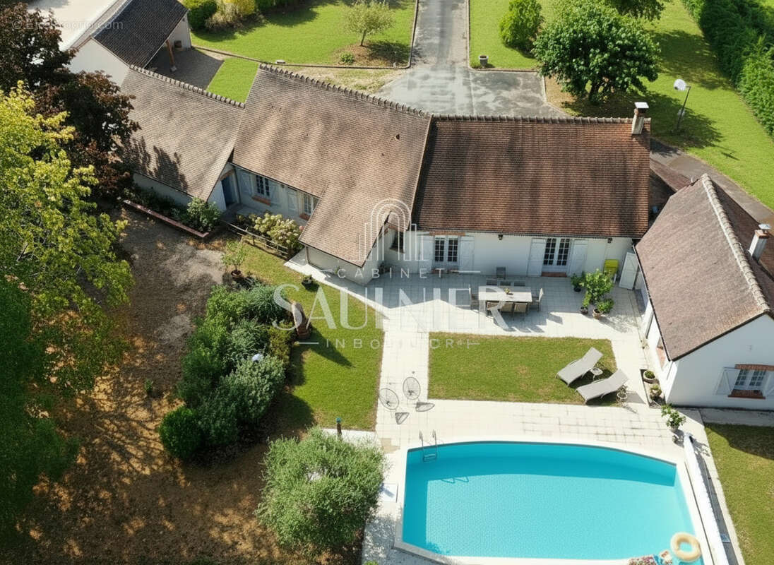 Le-Controis-en-Sologne (FRESNES) - Propriété de plain-pied avec piscine - photo 1