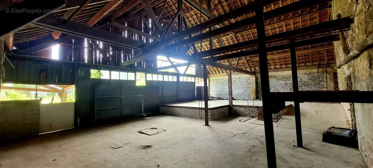 Appartement à MILLY-LA-FORET