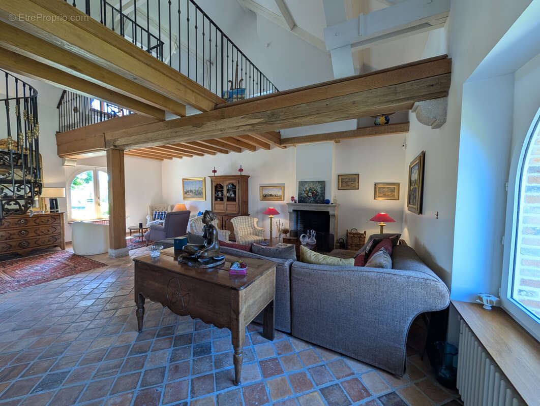 Maison à PIERREFITTE-SUR-SAULDRE