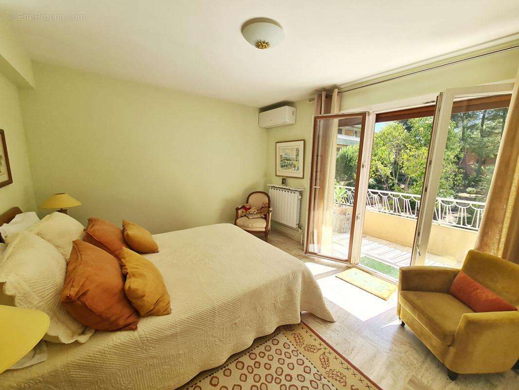 Appartement à SANARY-SUR-MER