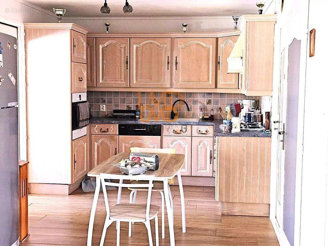 Maison à SAINT-JEAN-D&#039;ANGELY