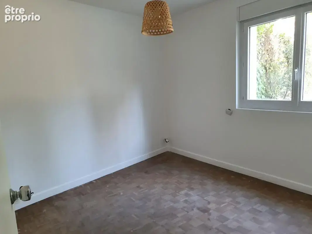 Nantes - CANCLAUX -  Rue de Gigant -Appartement 3 pièces avec cave et stationnement privatif sécurisé - photo 9