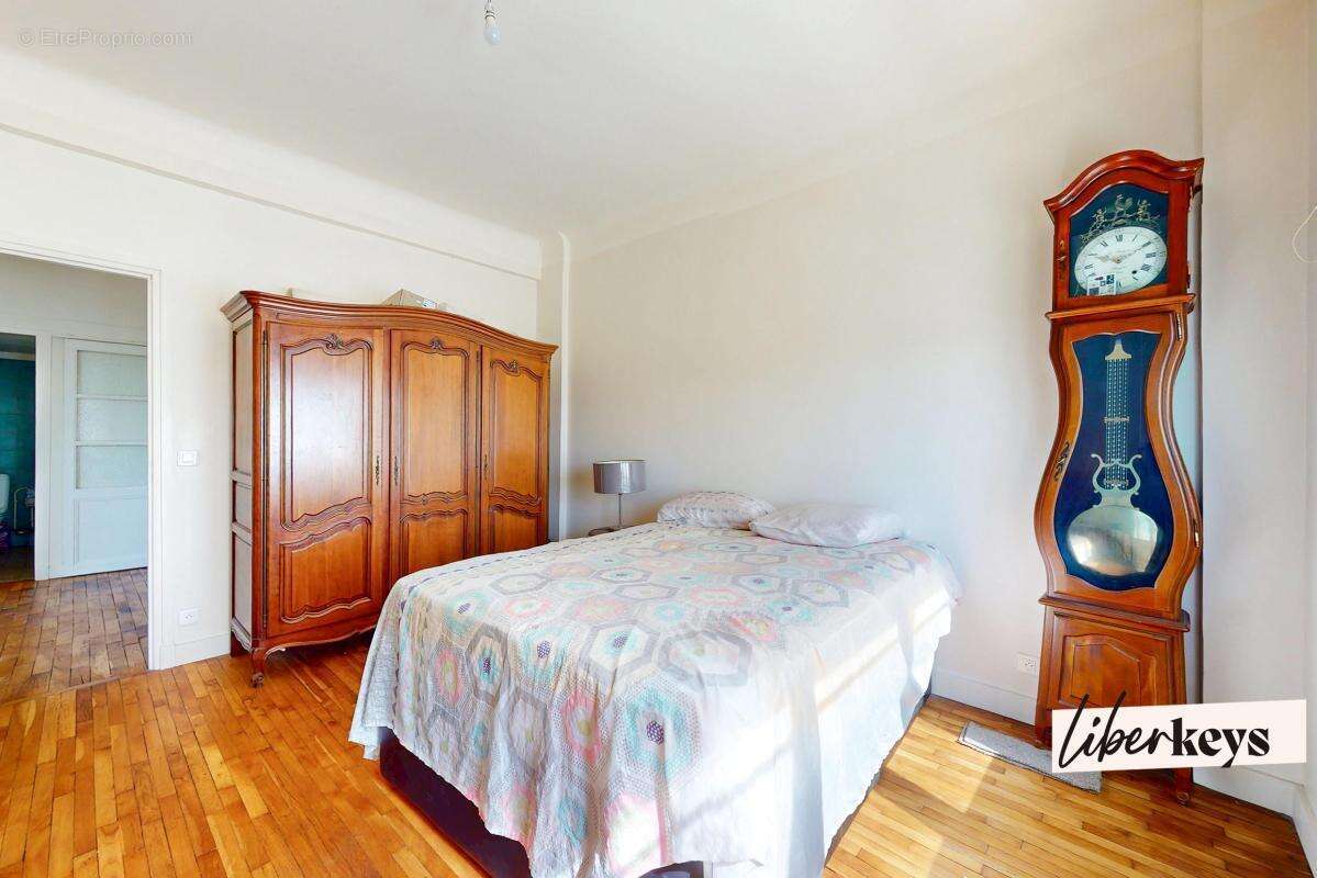 Appartement à MONTROUGE