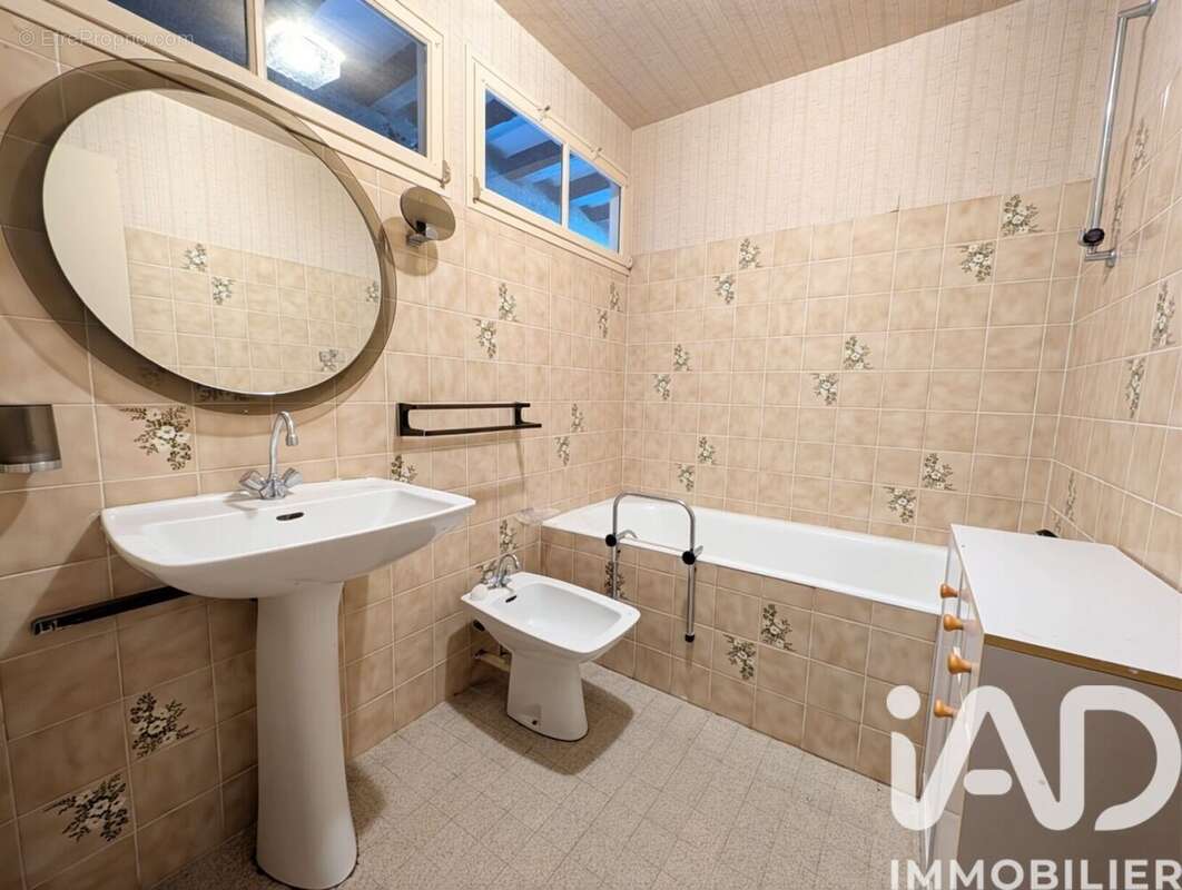 Photo 8 - Maison à URCIERS