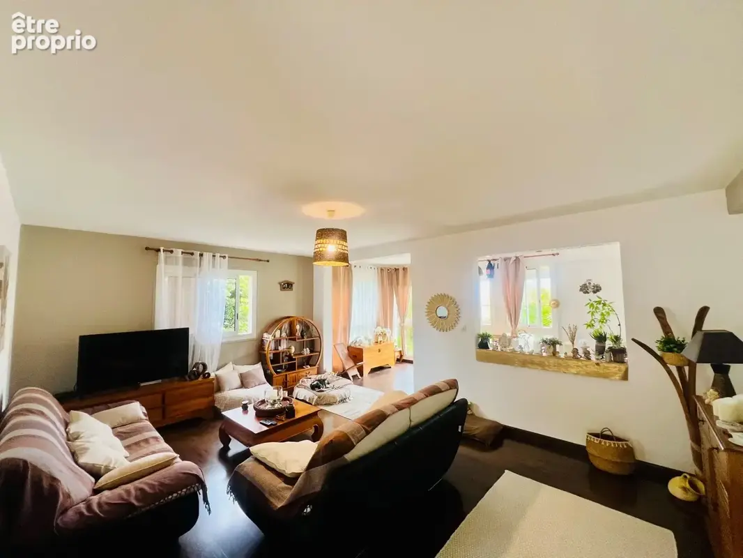 Appartement à vendre 4 pièces SAINT GILLES LES HAUTS (974) - photo 4