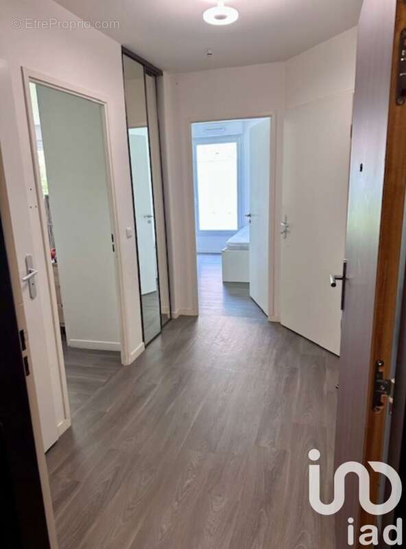 Photo 6 - Appartement à QUINCY-SOUS-SENART