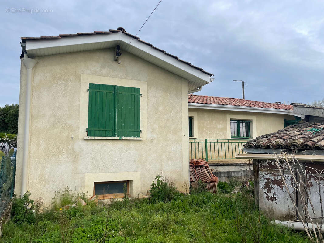 La Réole centre - Maison plain-pied de 92 M2 avec garage et jardin - photo 24