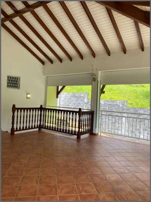 Maison à PETIT-BOURG