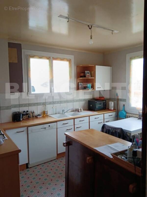 cusine - Maison à SAINT-CARADEC