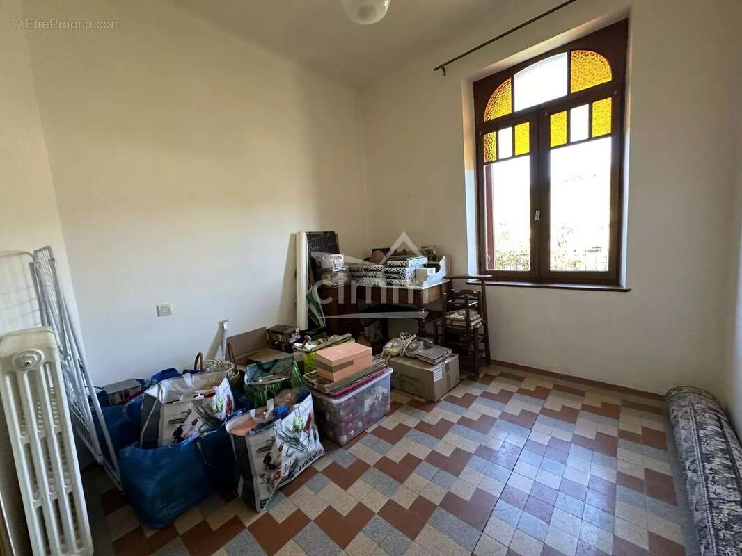 Maison à MALIJAI