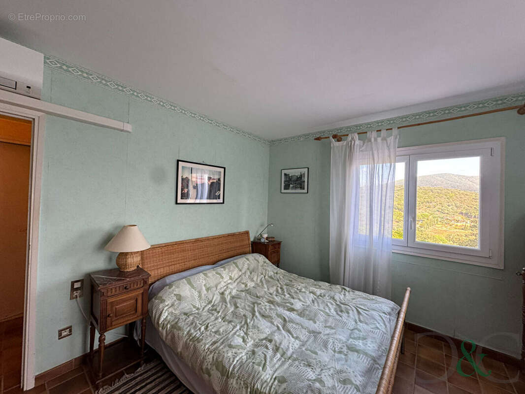 Maison à BORMES-LES-MIMOSAS