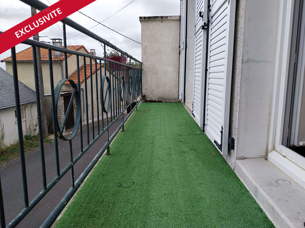 Maison à SAINT-PIERRE-D&#039;EXIDEUIL