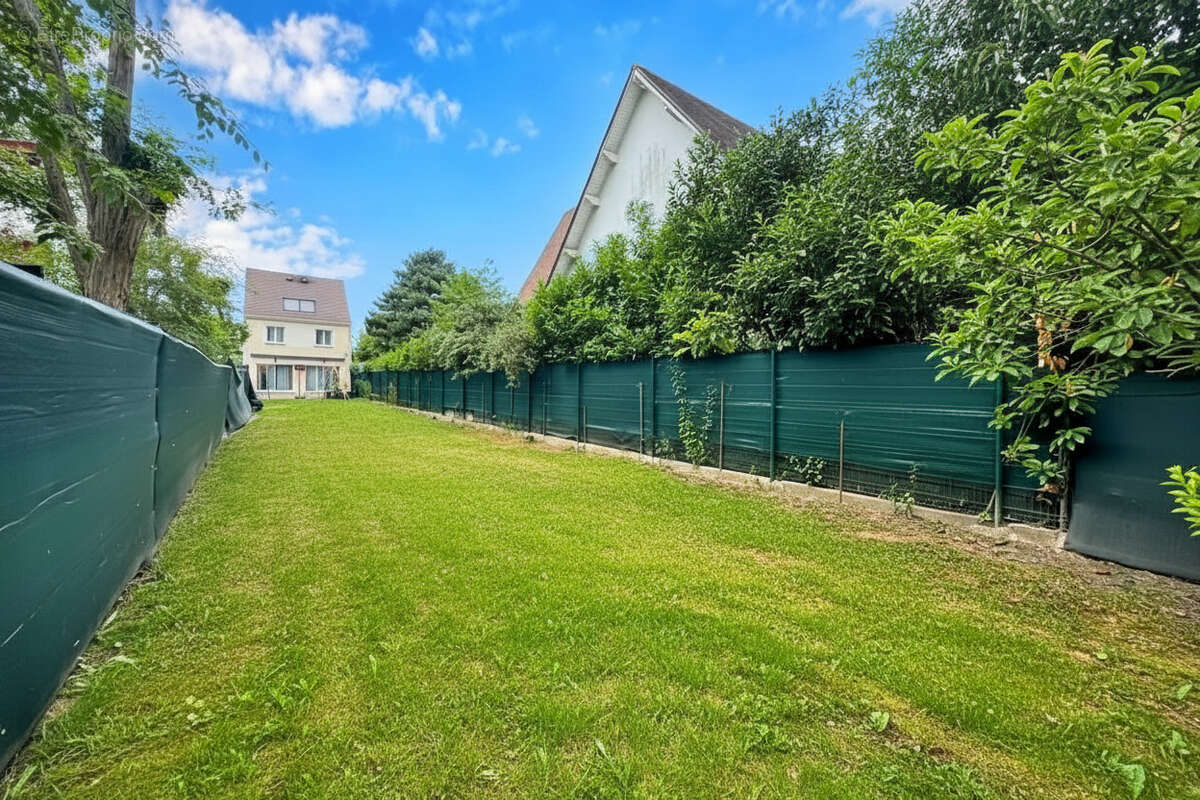 Maison à DEUIL-LA-BARRE