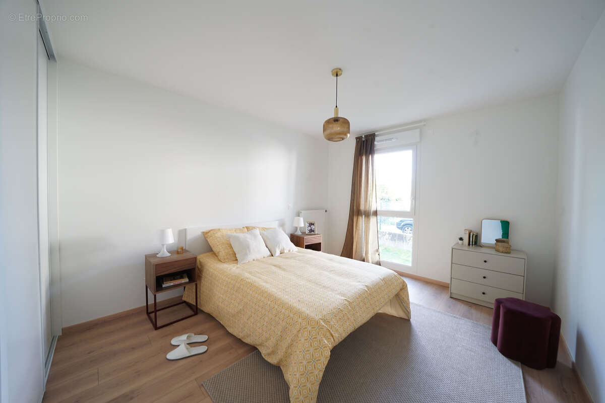 Appartement à SAINT-MARTIN-D'HERES