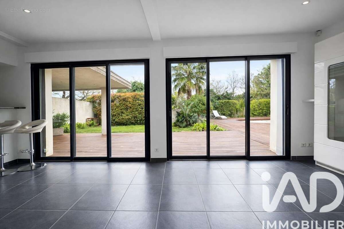 Photo 5 - Maison à LATTES