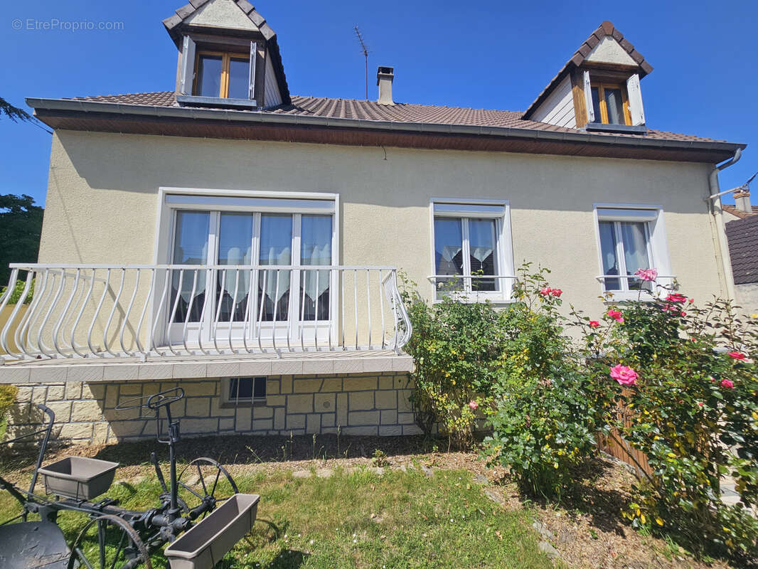 Maison à SAINT-REMY-LES-CHEVREUSE